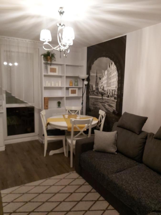 Apartament Izba - Mieszkanie Na Doby Gdanskアパートメント エクステリア 写真